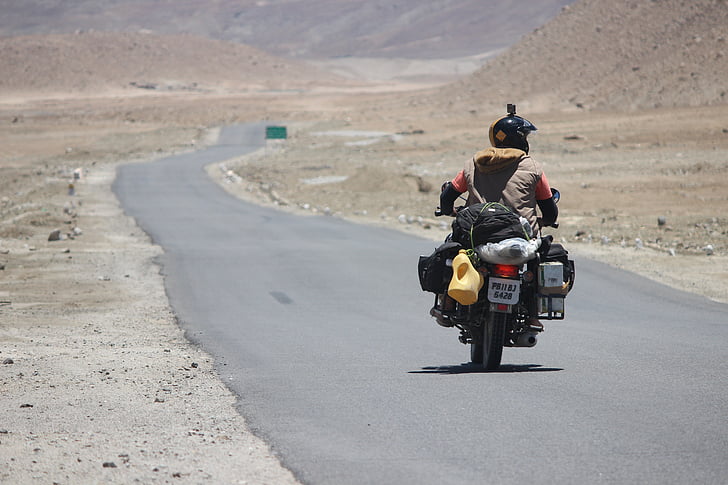 detailed guide about Bike Trip to Leh Ladakh from Srinagar