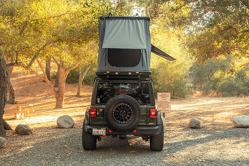 4 Best Clamshell Roof Top Tents
