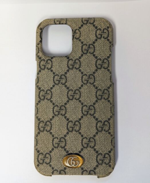 Luxury Fashion and Tech Accessories:Phone Cases as Fashion Statements and Status Symbols