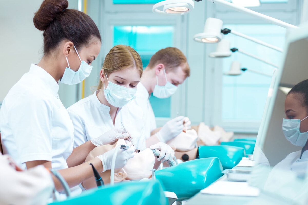 Ignite Your Career: Dive into the Top Dental CE Courses in Sunny Orlando!