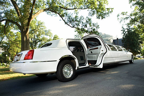 Key Factors to Consider When Booking a Limo in Glen Head