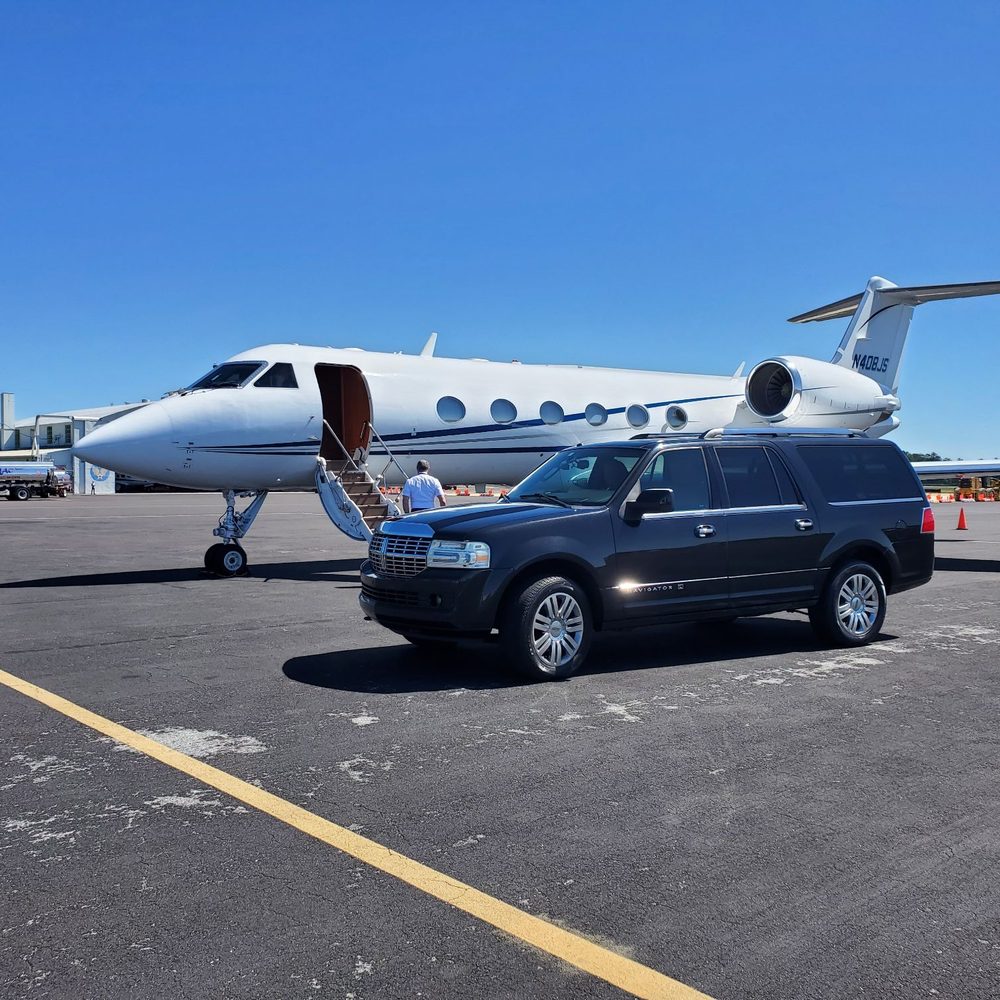 limo service in NYC airport