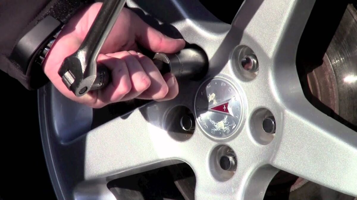 Quick Fixes for Stuck Nuts: Reliable Locking Wheel Nut Removal Near Me