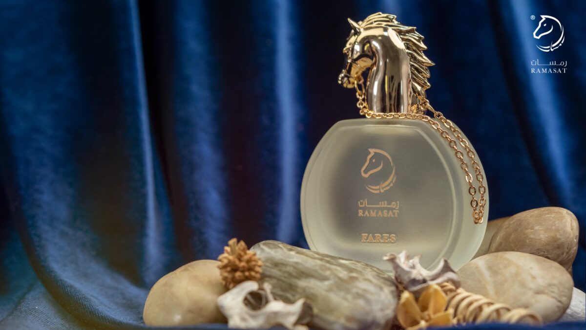 Enchanting Fragrances: A Guide to Gold Perfumes for Men & Women