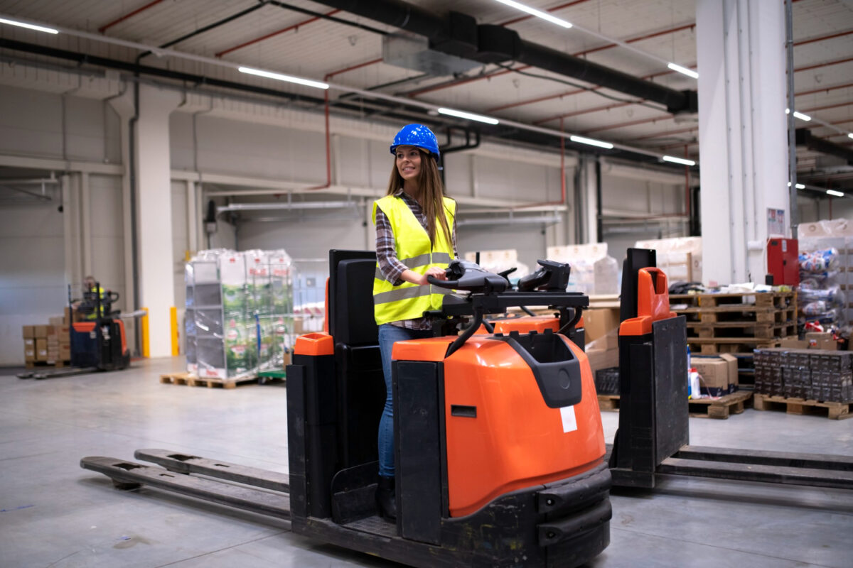 Short-Term vs. Long-Term Forklift Hire Which is Right for You