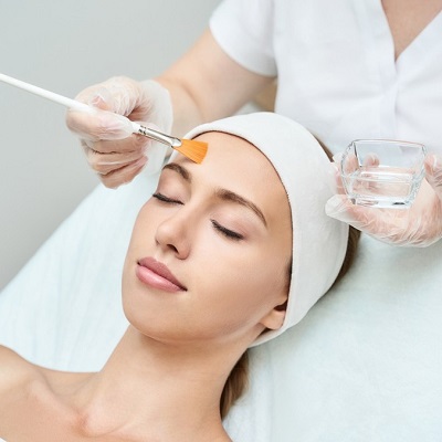 The Ultimate Guide to Chemical Peel Treatments: Rejuvenate Your Skin Safely