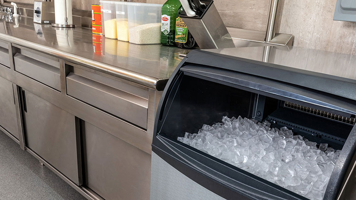 Chilling Convenience: Exploring the Evolution of Ice Makers