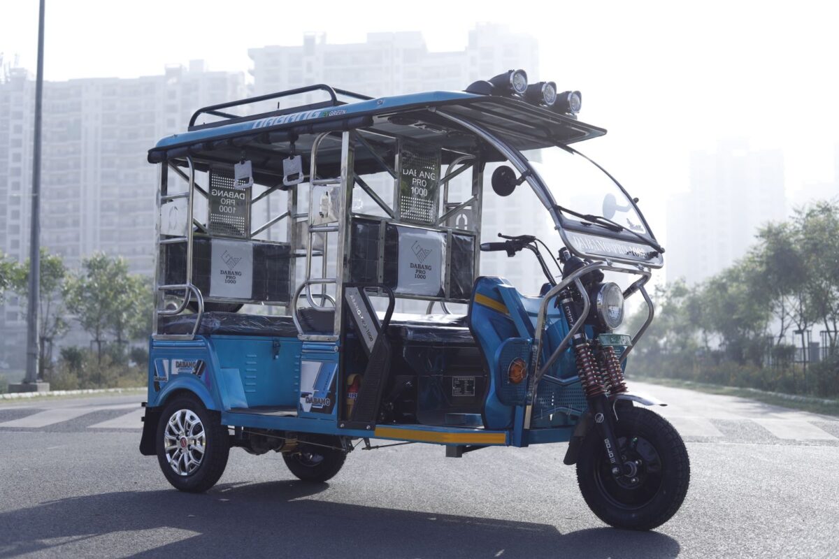 e rickshaw loader price in Assam