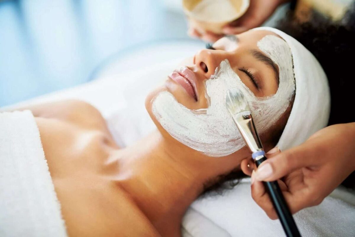 Discover the Best Chemical Peel Treatment in Pakistan for Smoother Skin