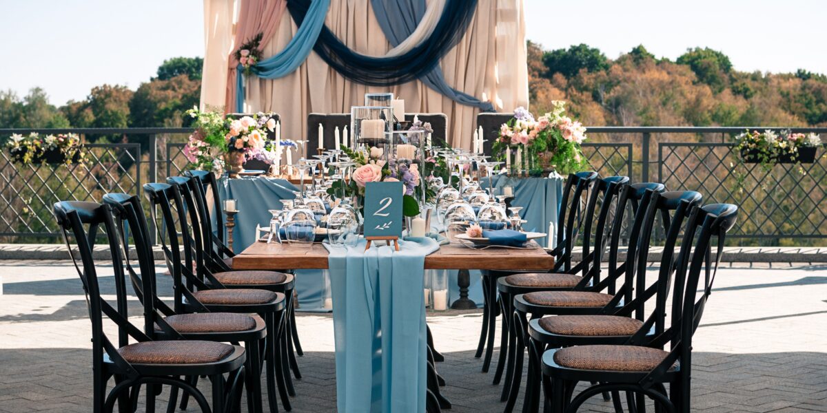 How to Choose the Right Caterer for Your Wedding