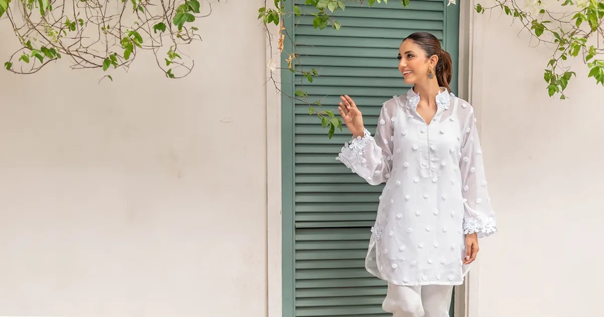 Pakistani Clothes: A Harmony of Tradition and Modernity