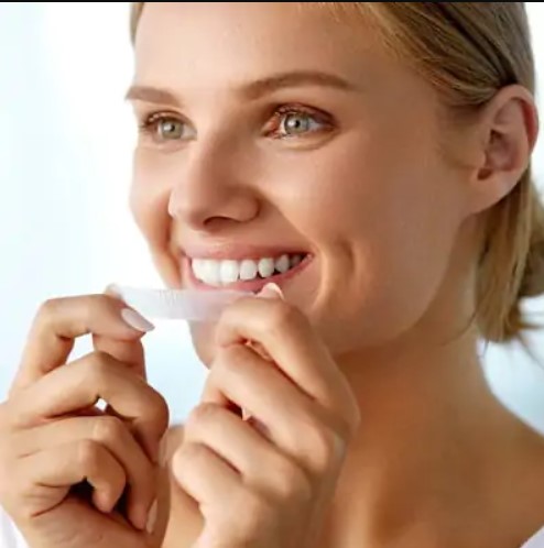 Achieve a Brighter Smile: Your Complete Guide to Crest Teeth Whitening Strips in the UK