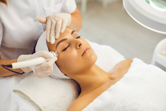 7 Factors Influencing Acne Laser Treatment Costs