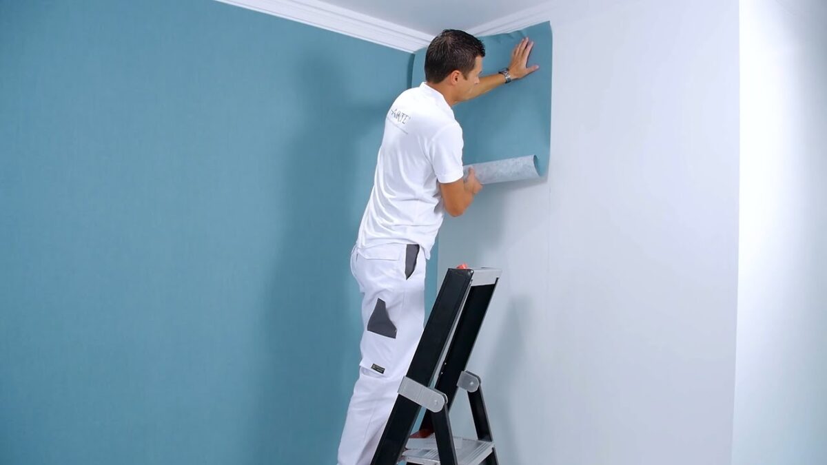 wallpapering