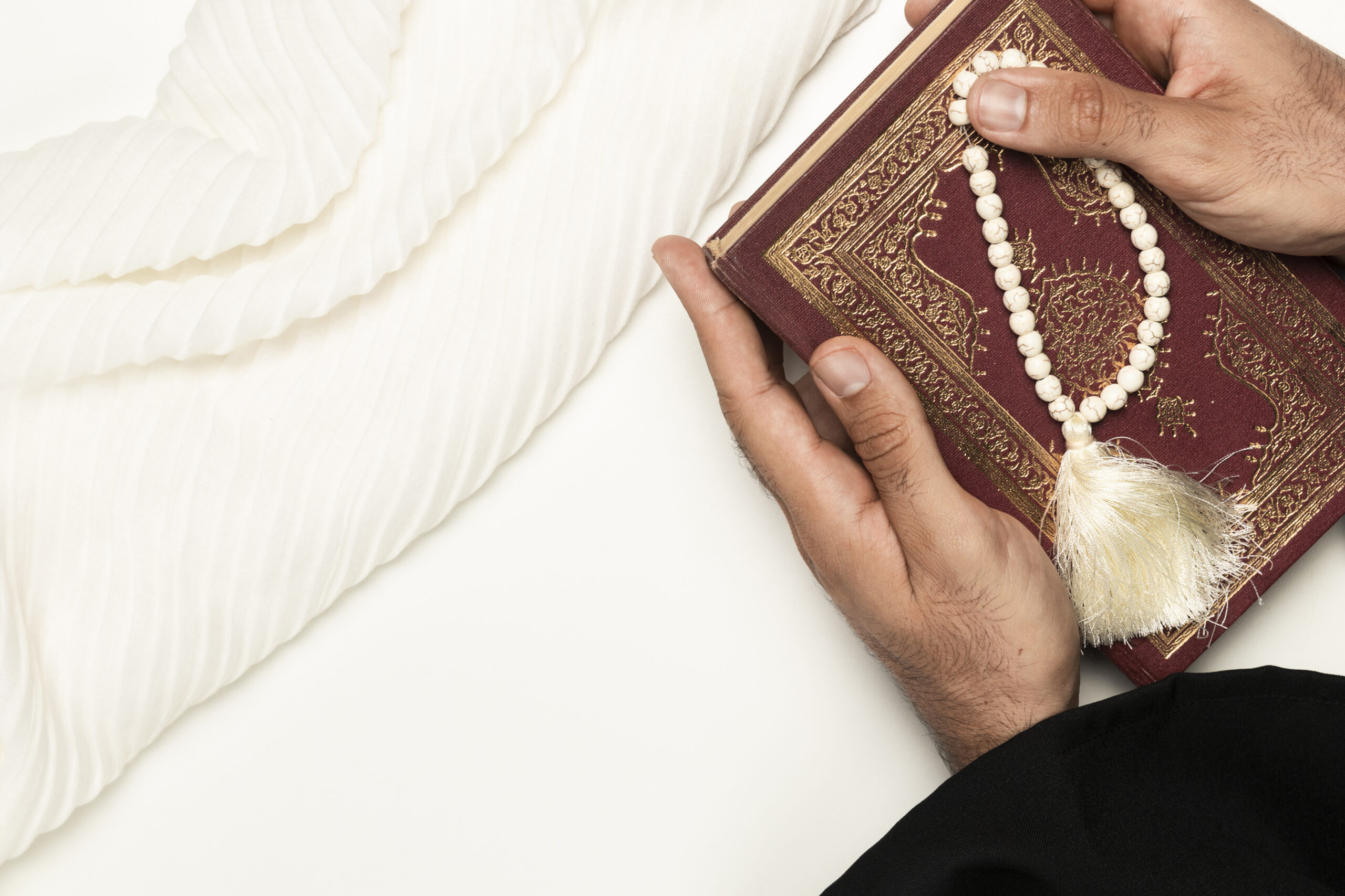 The Spiritual Significance of Gift a Quran: A Meaningful Gesture