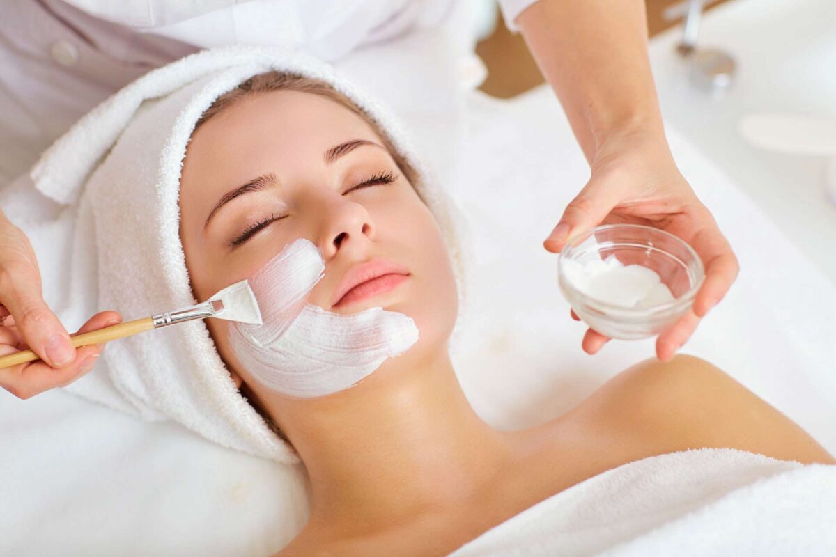 Top Clinics Offering Microneedling Facials in Riyadh